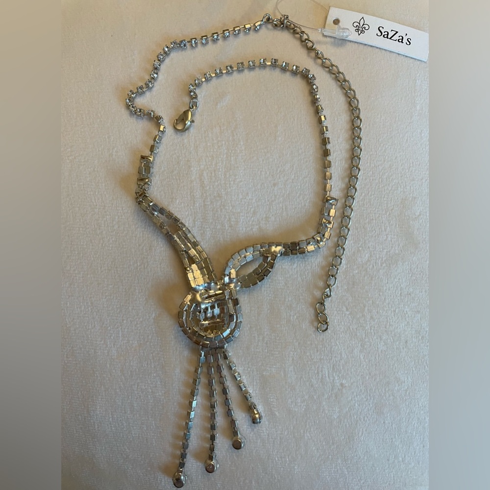 Neclace - Picture 2 of 2